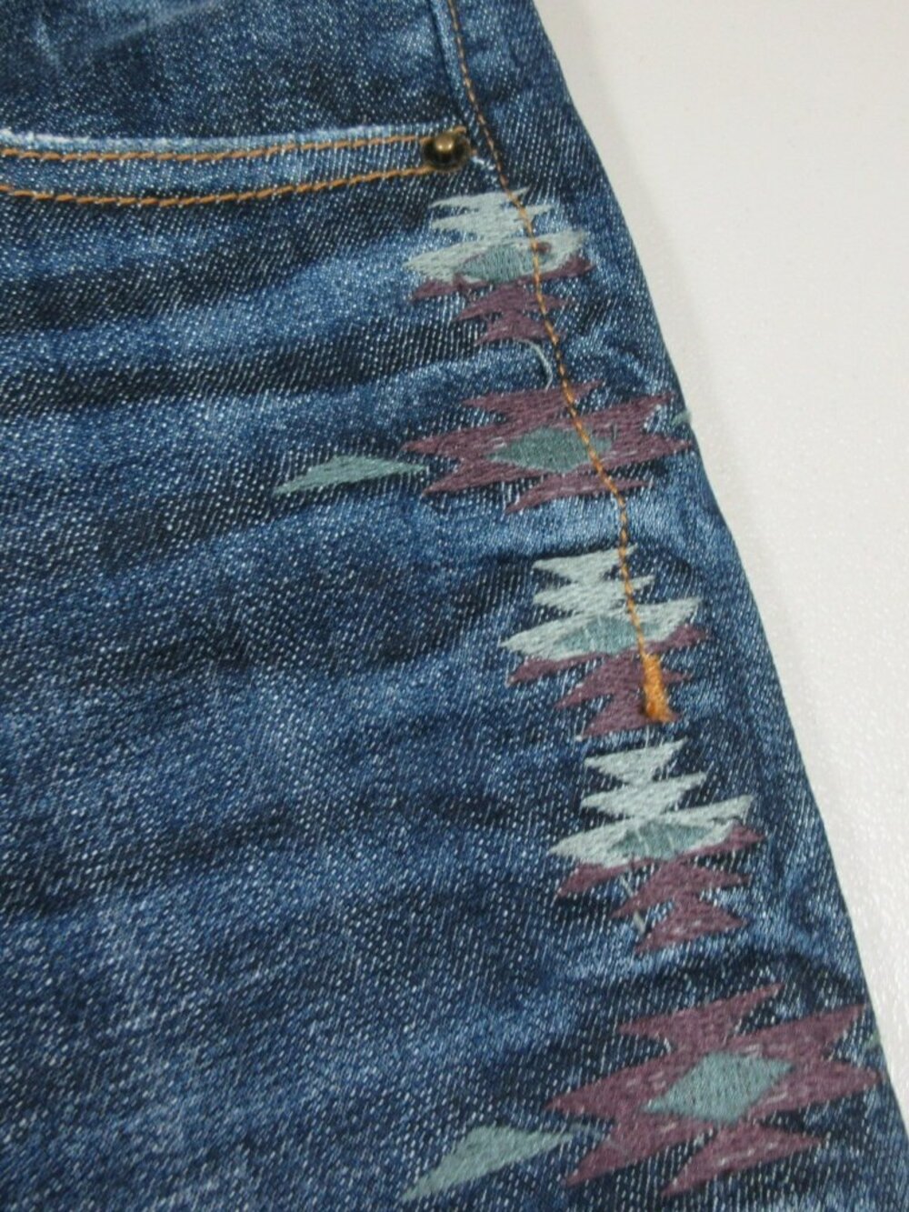 driftWood womens dark wash Jackie stretch embroidered Navajo skinny 26x31 NWOT